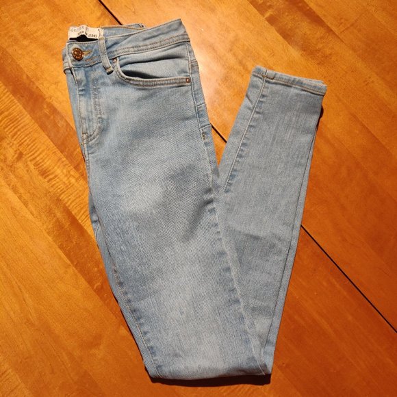 Forever 21 Push Up Skinny Jeans - Picture 1 of 6